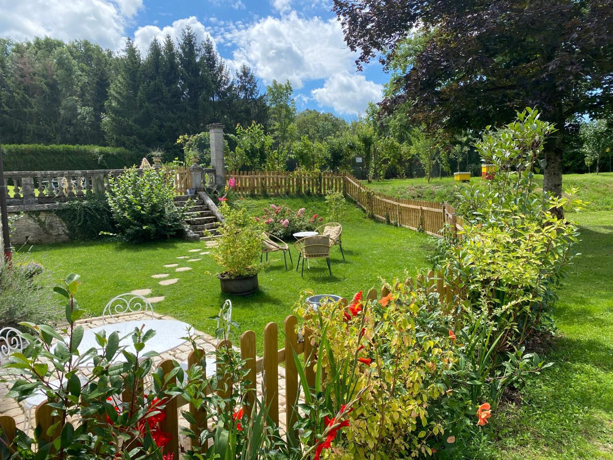 Le Colombier De Malpas Bed and Breakfast Quingey Eksteriør billede