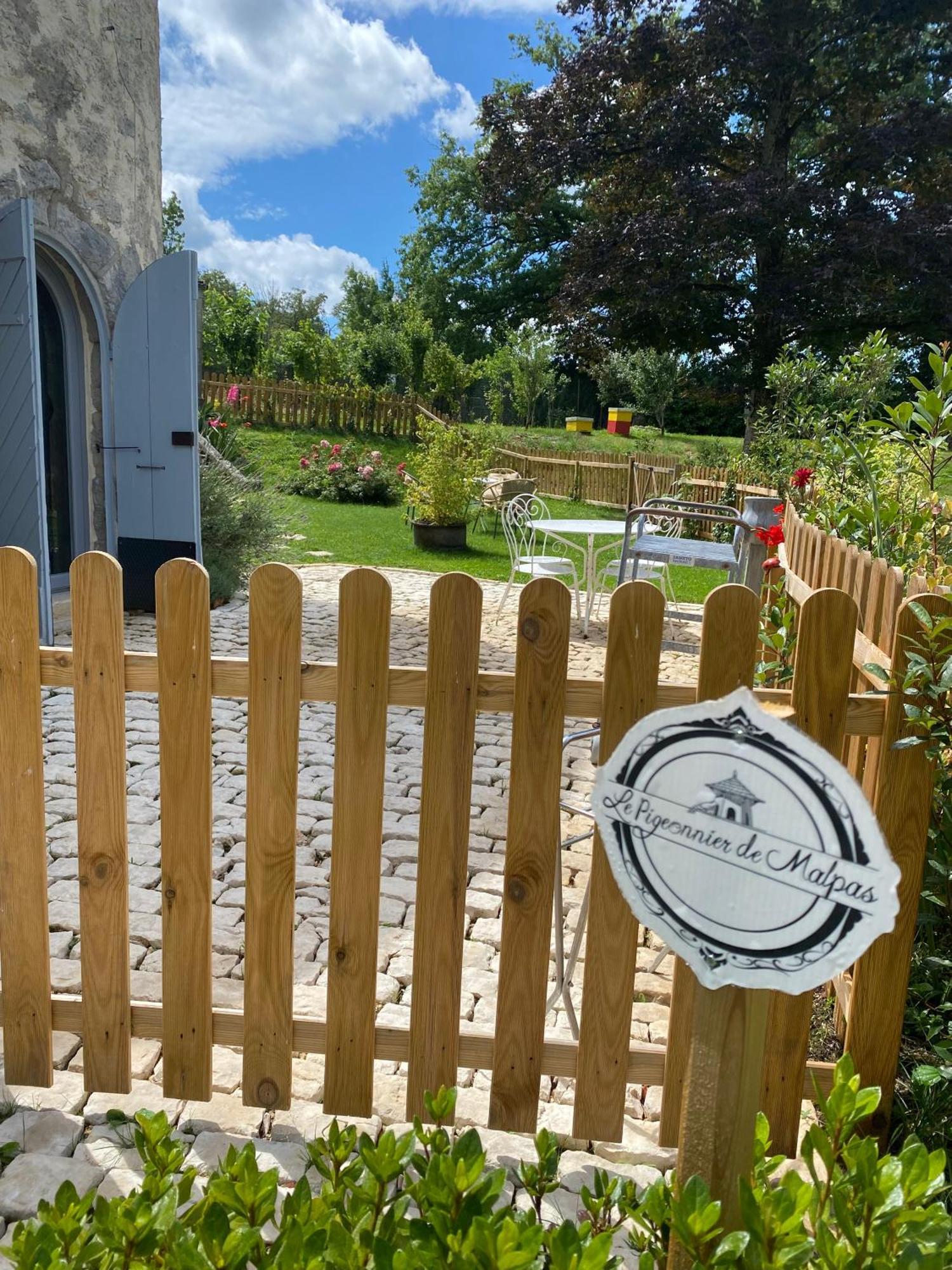 Le Colombier De Malpas Bed and Breakfast Quingey Eksteriør billede